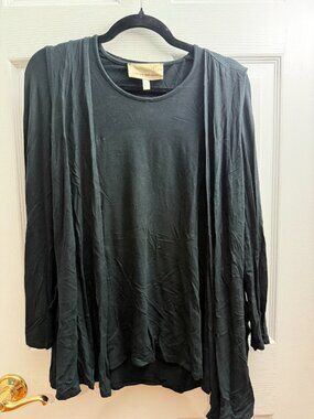 Anthony Originals 2-piece black long sleeve tunic & vest